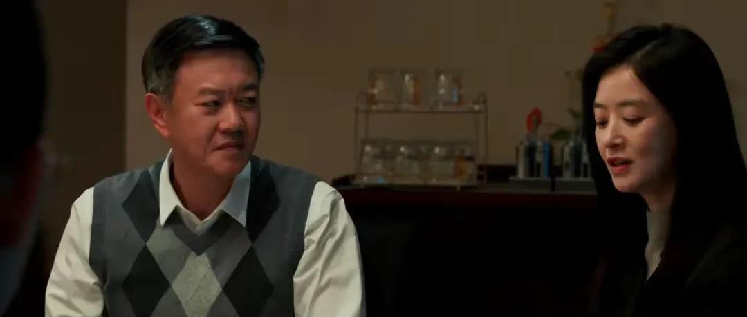 看懂了许言午这波操作，就知道他为什么要让兰景茗出面请指导小组吃饭，因为这样就可以