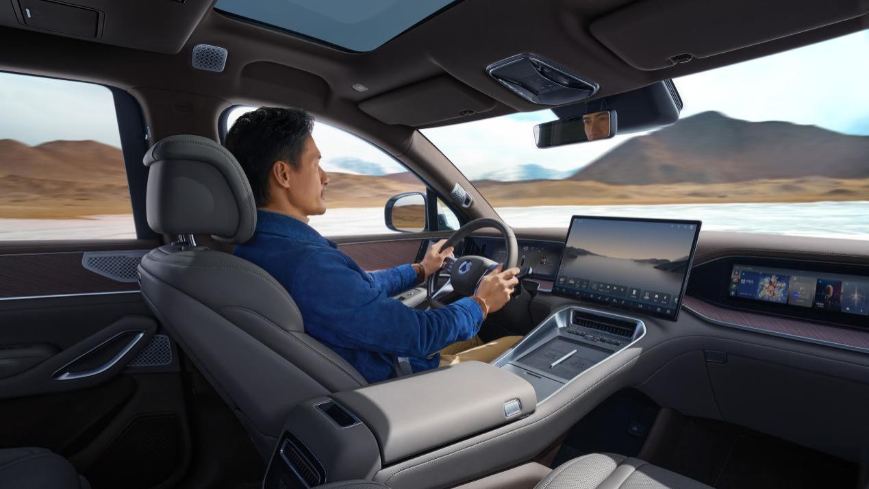 180km/h不翻车！腾势N9重新定义豪华SUV