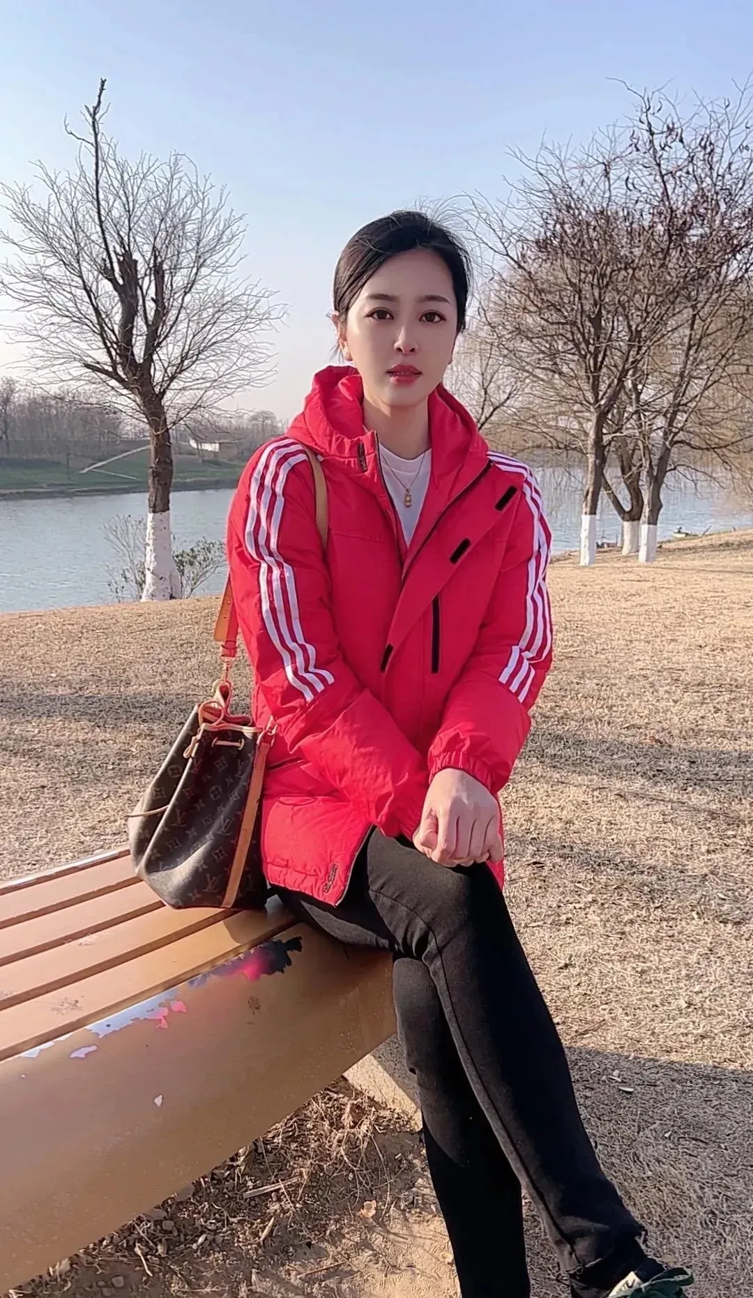 老了以后才发现，女人结婚找对象是一辈子的事，不能饥不择食，得精挑细选：

1.经