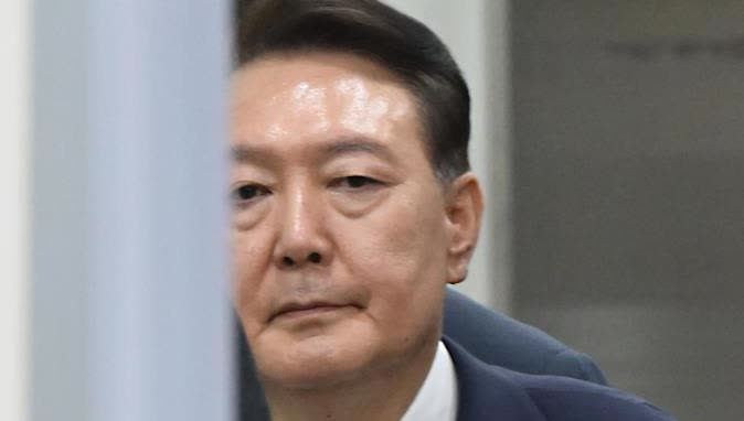 韩国媒体消息，特别检察官团队于 1 日上午抵达首尔拘留所，准备执行对前总统尹锡悦