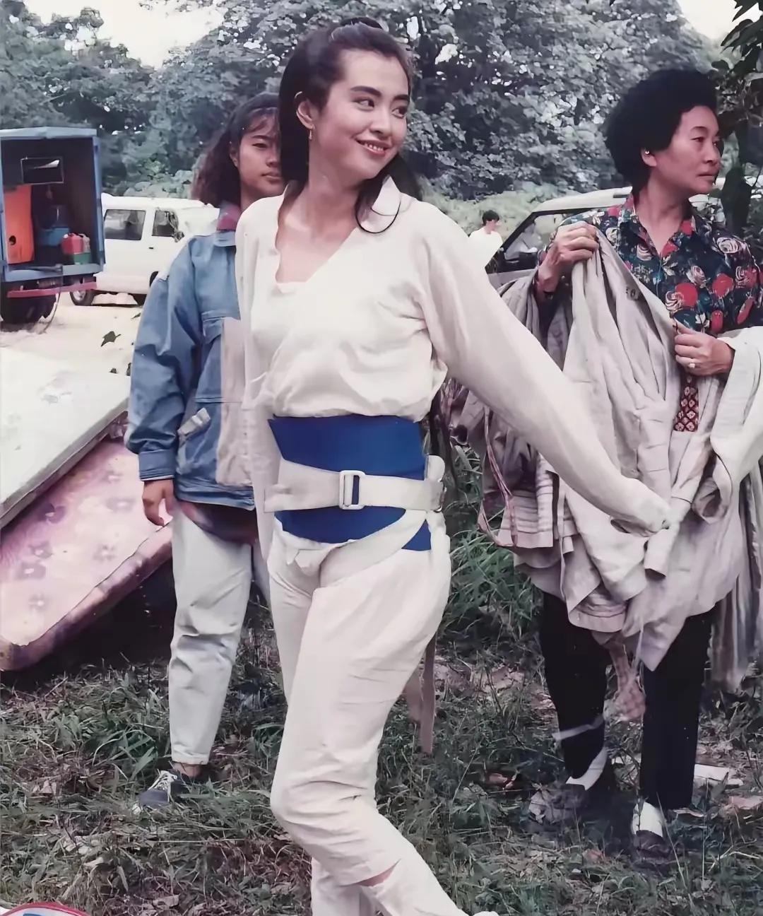 这位比林青霞还要美的美女，你能一眼认出她是谁吗？