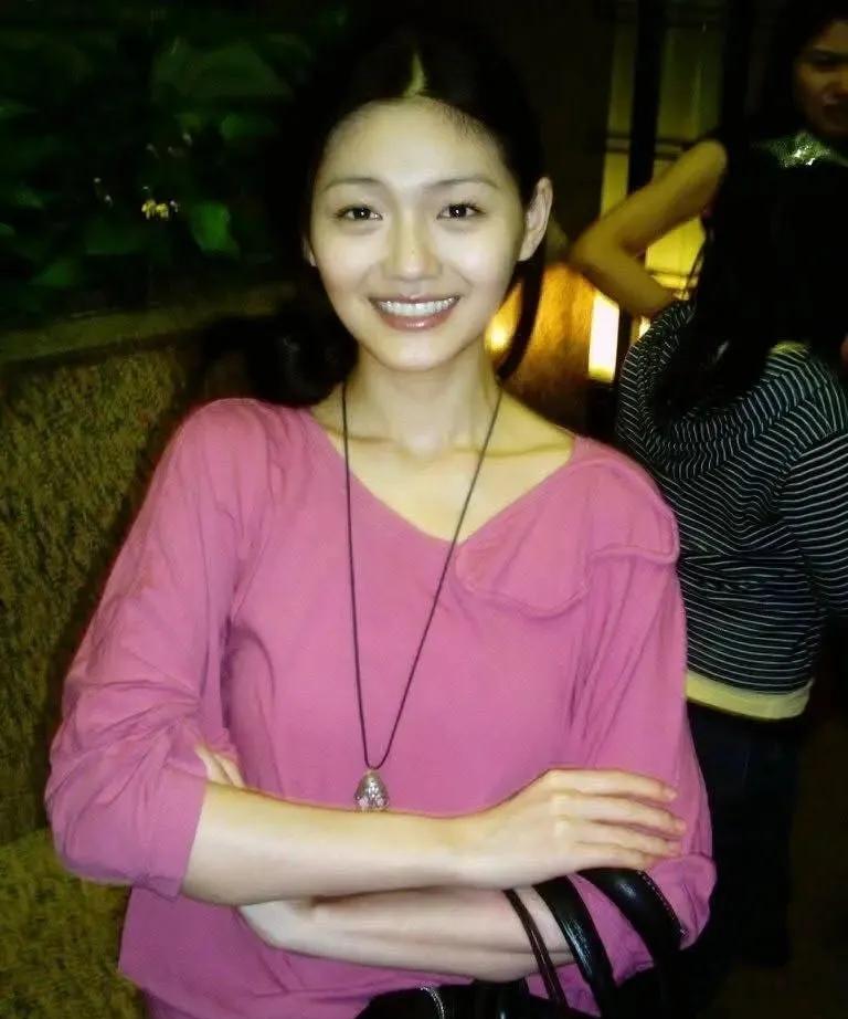 好喜欢大S的笑容，给人的感觉温柔又坚定。#大S小S#