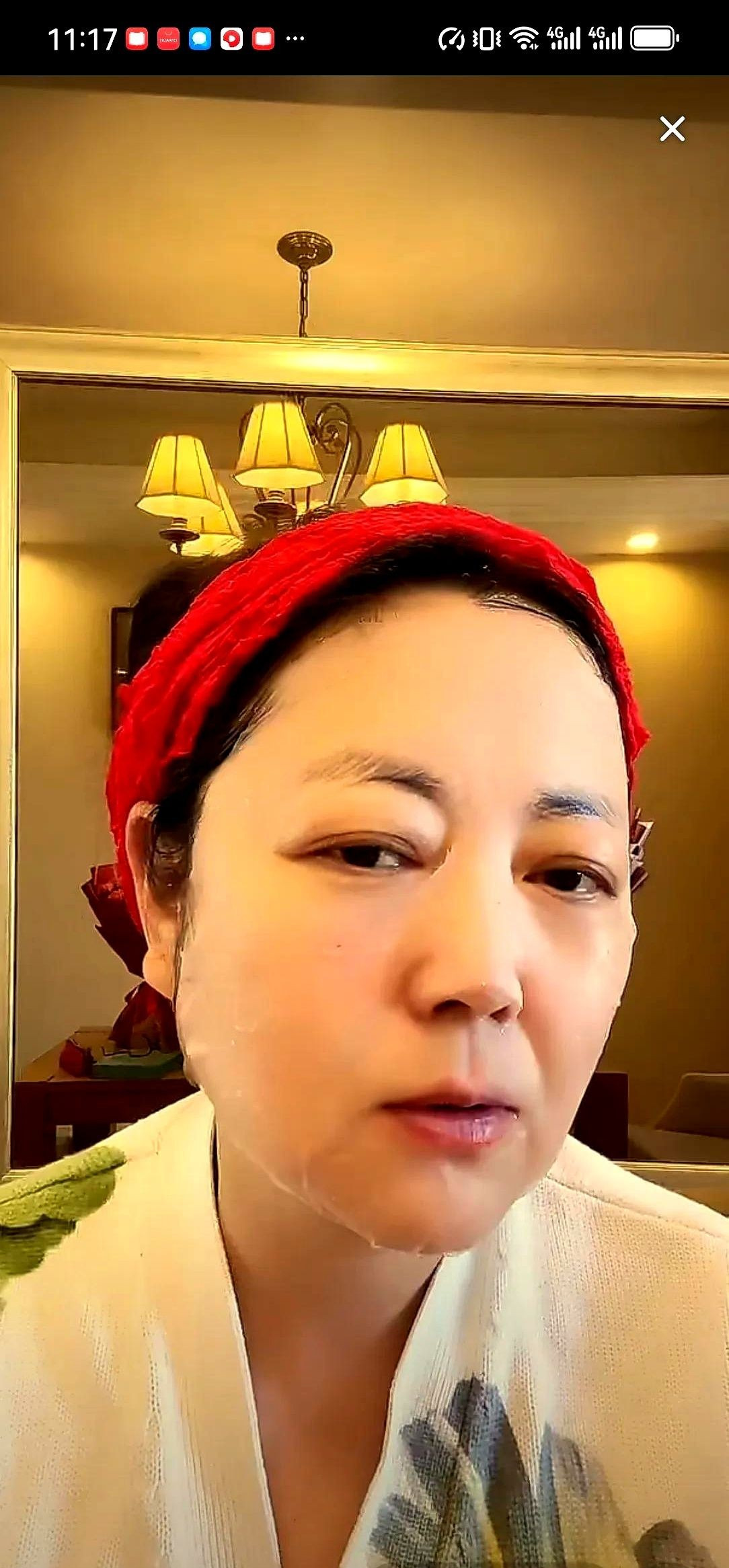 王茜华直播趣事引爆笑











王茜华直播间的900多人，见证了一场