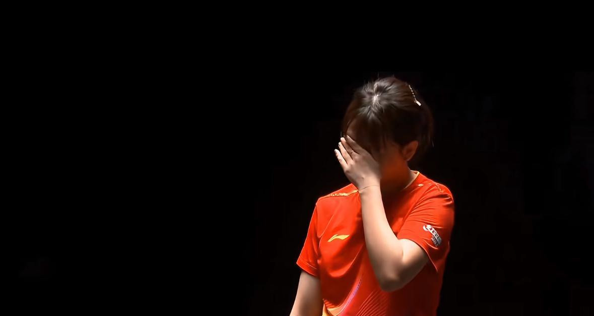 王曼昱4:2陈幸同晋级决赛 —同同被打笑了
WTT澳门冠军赛女单半决赛，
王曼昱