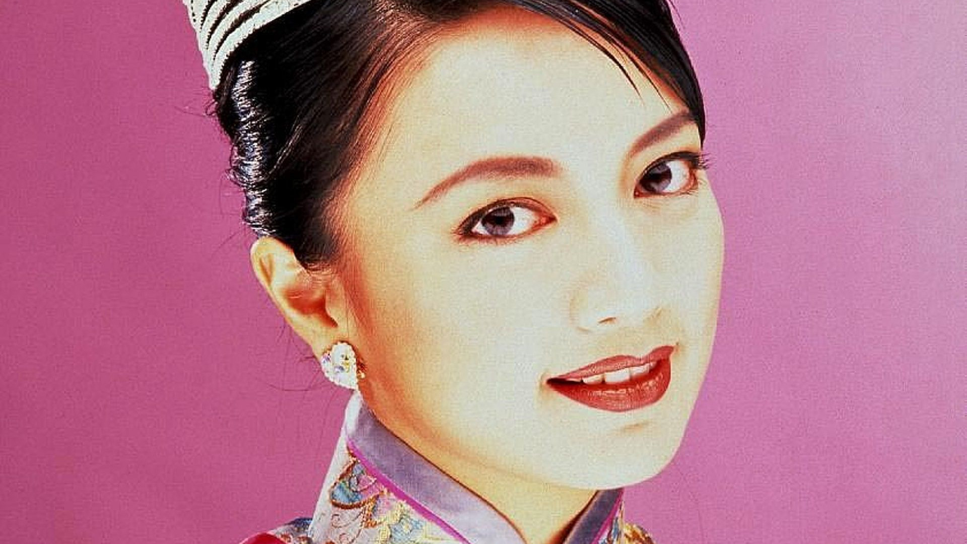 杨婉仪携子美国定居近况曝光 母子欣赏日落儿子染发后容貌变化