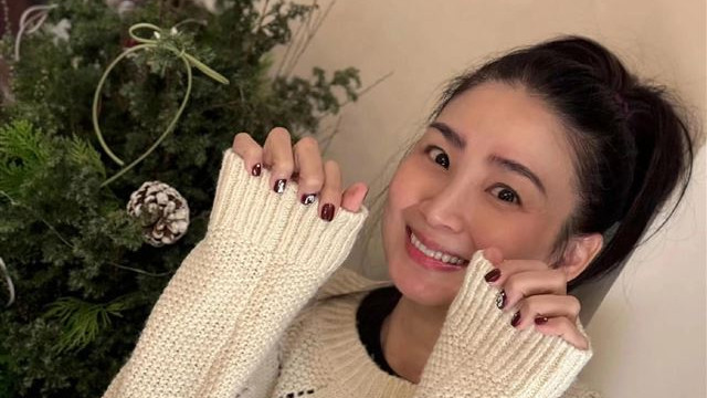 47岁洪小铃登母婴杂志，孕肚圆滚滚像闺女，因孕期运动太多险早产