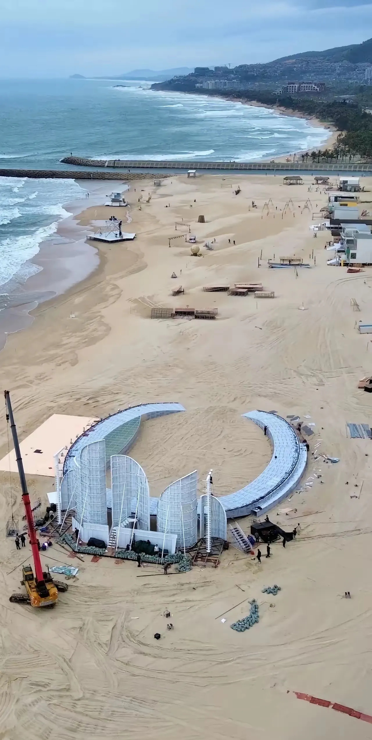 一次性场地太浪费











难以置信！半年搭建的场地，就为了《浪姐》