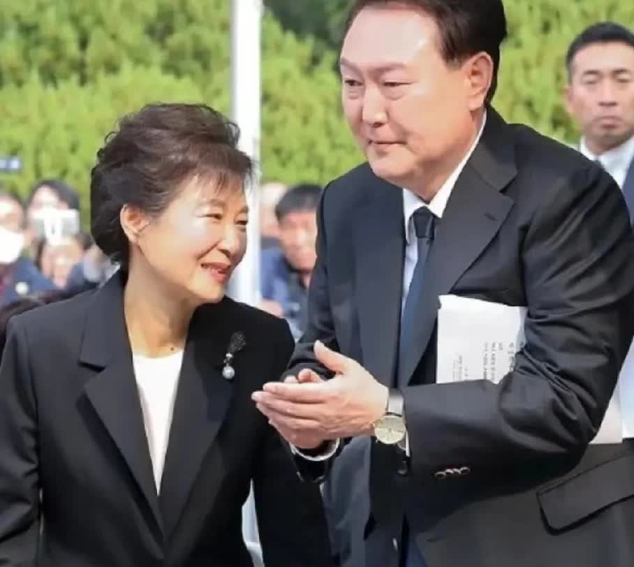 看看这件事总算是水落石出了！
朴槿惠的“恶气”算是出了一口了

尹锡悦现在