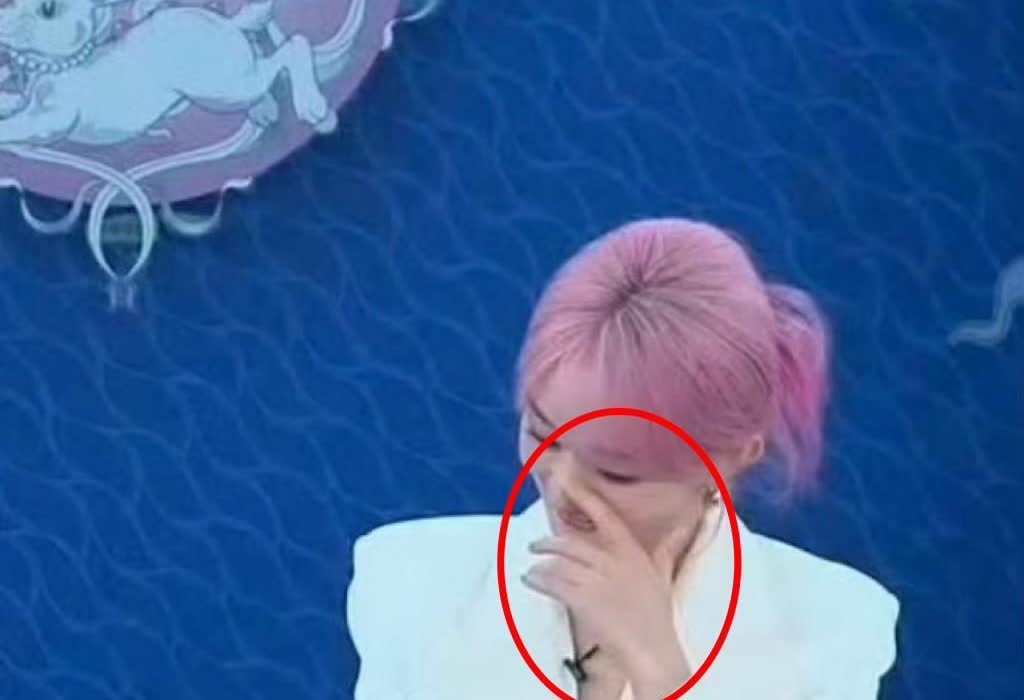 赵丽颖，

估计自己都后悔了！

不是业务数据不好，也不是自己的演技不好