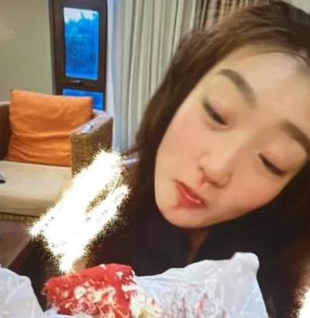中国女篮球员可能不会出战女篮热身赛比赛，据国内相关体育媒体透露，目前李梦没有现身