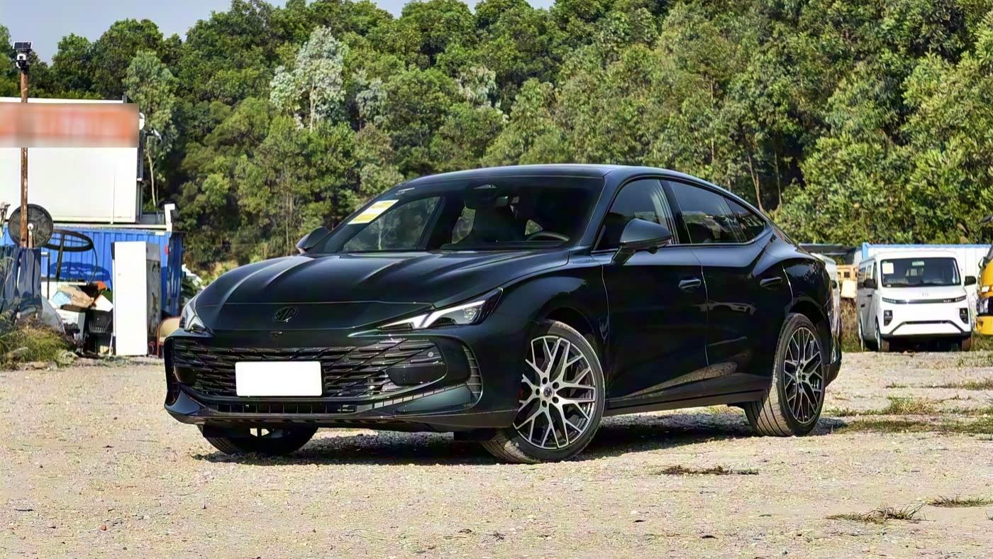 全新中型轿跑即将上市！配电控悬架+电子限滑差速器，搭2.0T+9AT