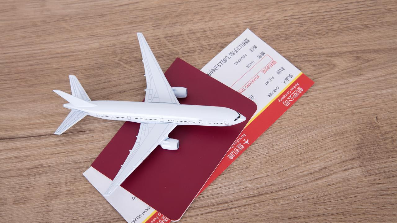 国际出行智慧：把握最佳购票时机与精准确认入境政策全指南