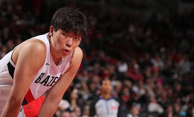 问一下杨瀚森，你现在还觉得NBA打球文明吗？
你觉得NBA文明？他却让你哭！
这