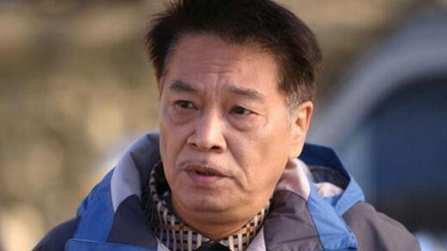 王晶爆吴孟达去世原因：私生活混乱，同时照顾3个老婆，5个孩子