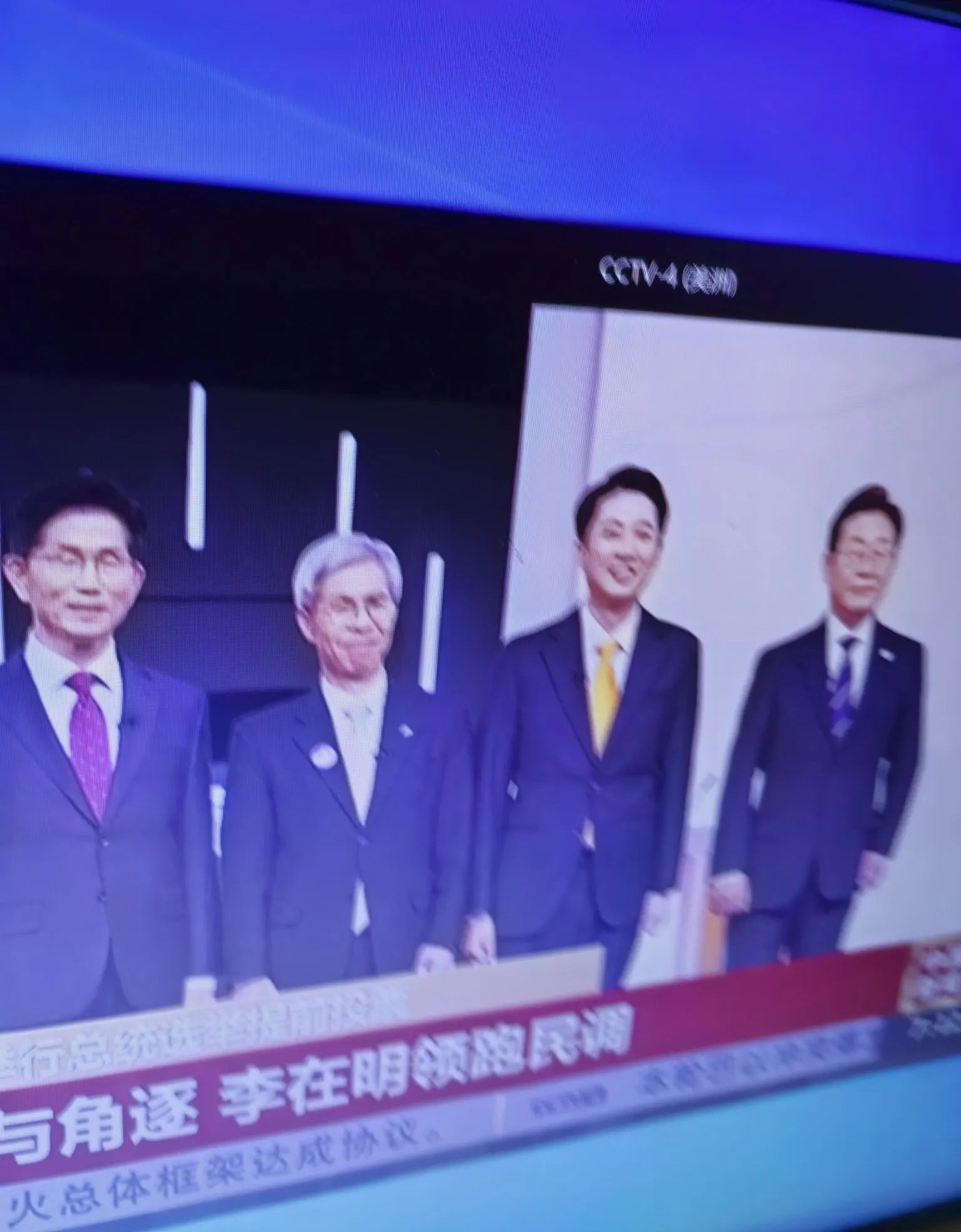 韩国总统：高危职业不好干











韩国总统不好当！干了77年，13