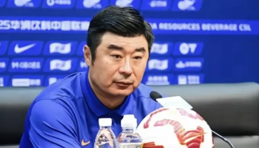 对韩鹏代理主教练的考验才真正开始。山东泰山队6比0狂胜争冠大热门北京国安，举国上