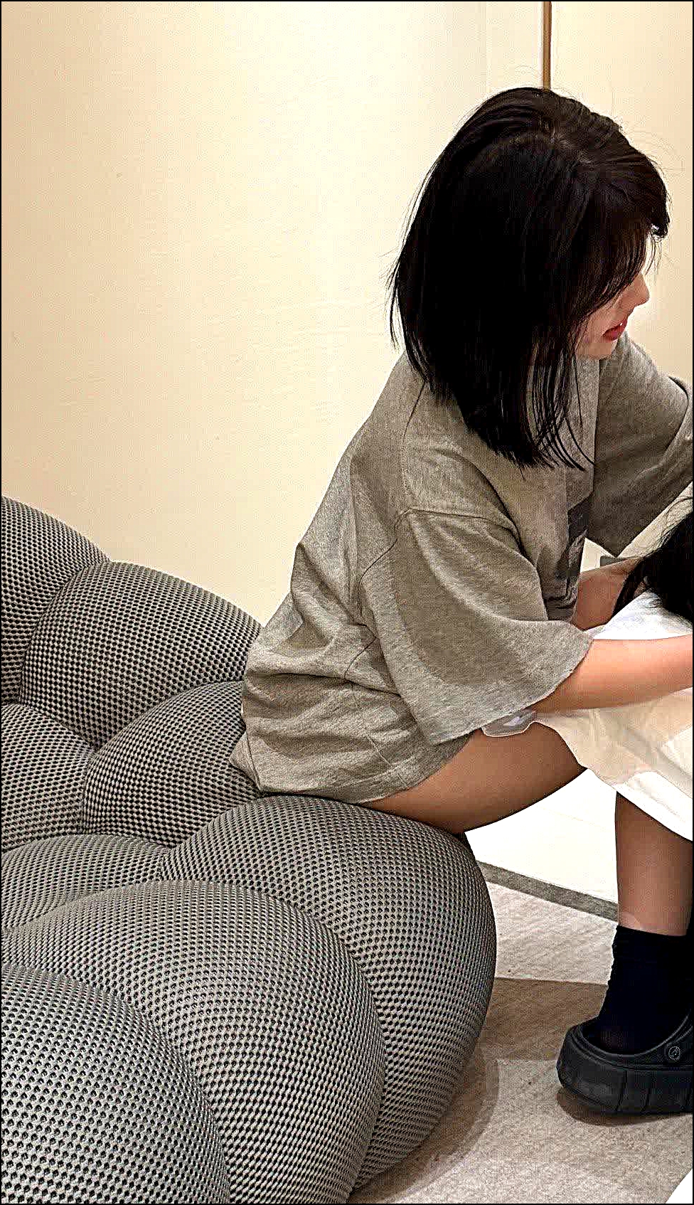 同事:今天穿裤子上班了吗