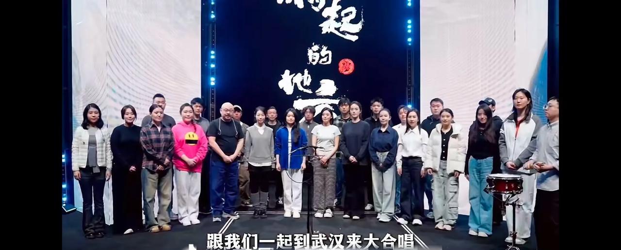 我弱弱地问问哈，那些当年听《2002年的第一场雪》《冲动的惩罚》，还有《情人》的