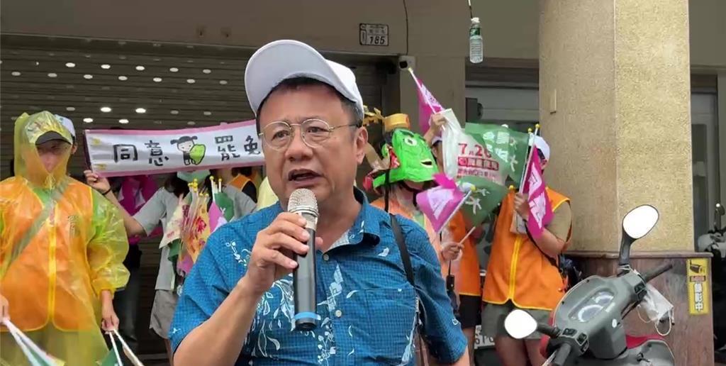 批黄建宾是傅崐萁跟班，民进党赖坤成污蔑红色力量伸进台湾
距离罢免投票剩下1周，罢