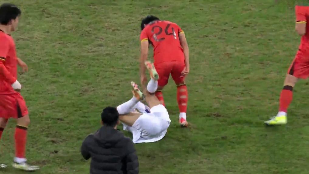 不可貌相！U22国足“美甲哥”冲冠一怒：爱美背后深藏悍将属性