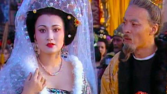 杨玉环陵墓出土，专家打开棺椁后发现，千年前的“传言”或被证实