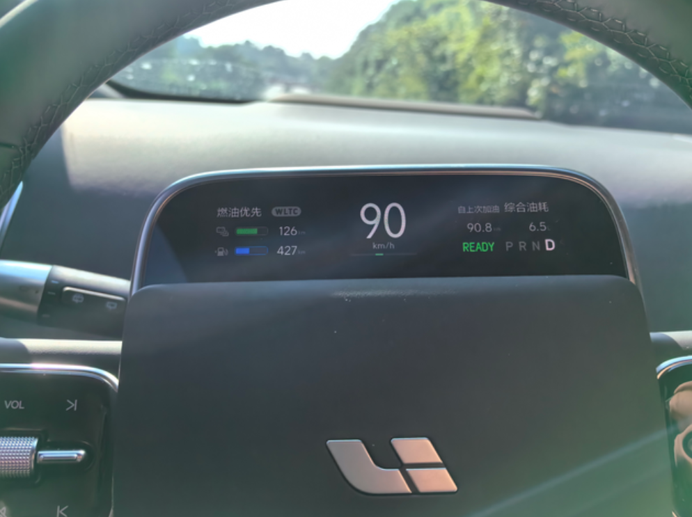 高速油耗参考
提车这么久，第一次在高速上跑超过100公里的路程，从德阳到内江，全