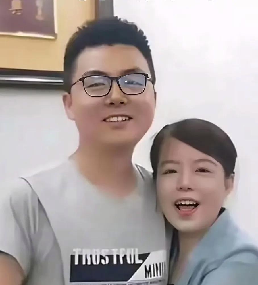 要说这“28事件”里最让人掰扯不清的，还得是郭威的选择。亲生母亲许敏历经千辛万苦
