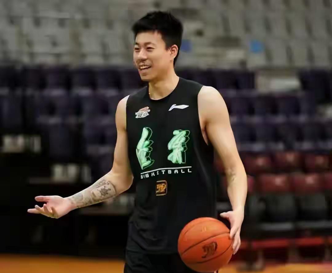 张镇麟一定会后悔的。
      张镇麟转会到上海队，一定会后悔的，因为张镇麟最