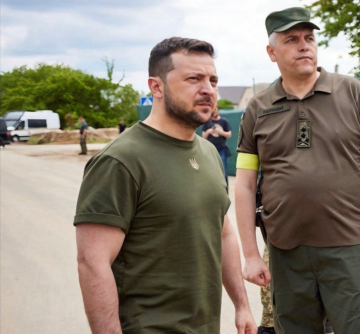 一夜之间，风向大变！



法国、英国和美国等多家西方媒体都开始指责泽连斯基撒谎