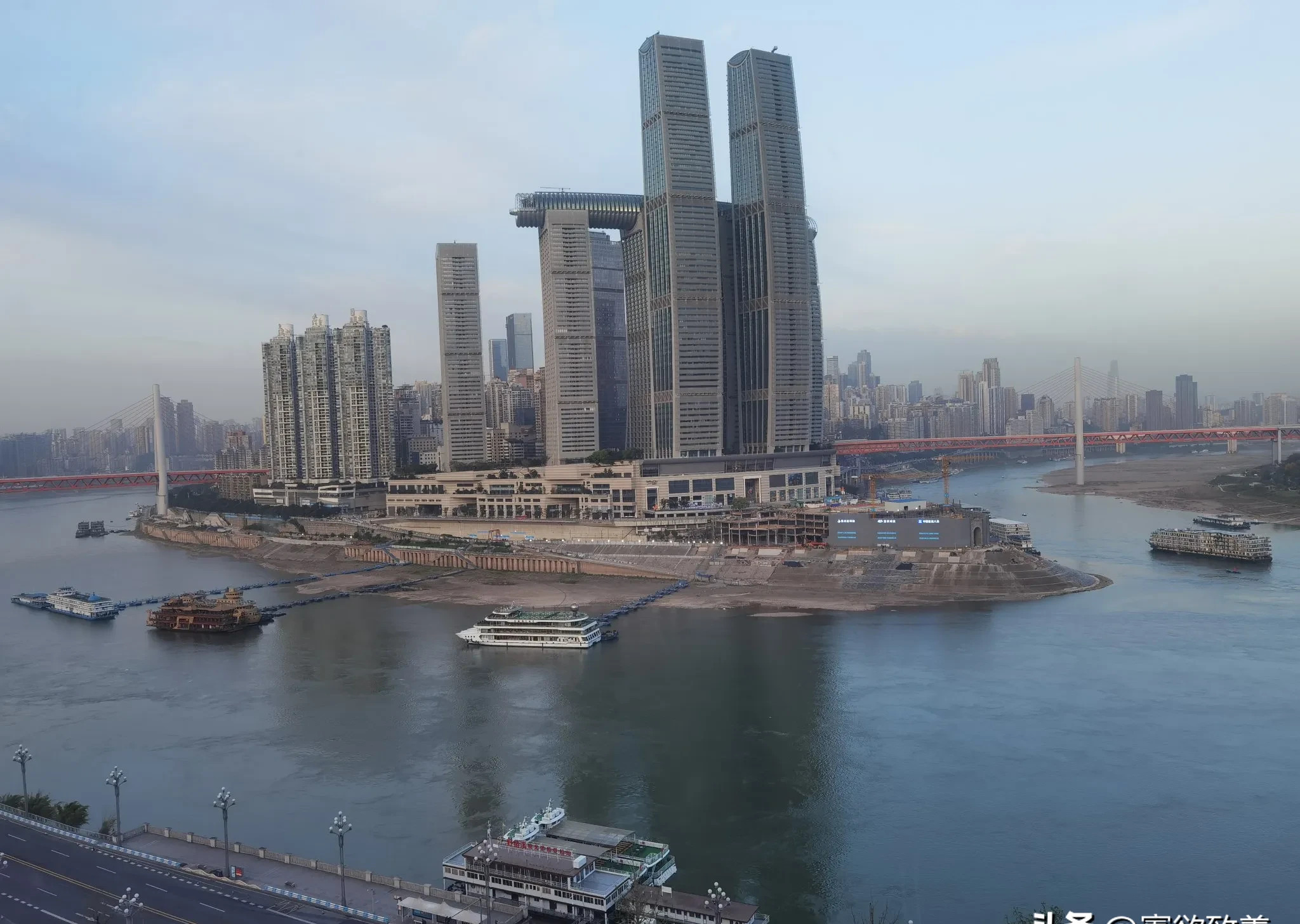 欧美关系铁，别指望他们帮咱！











世界风云突变，特朗普大棒乱舞