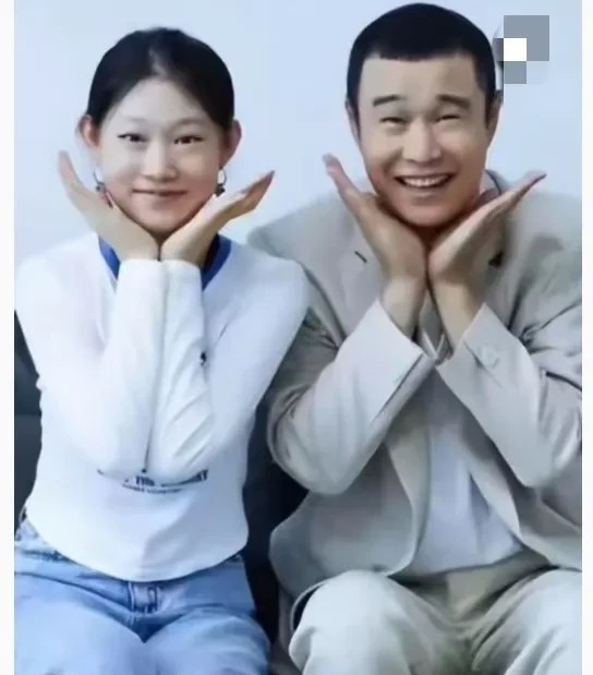 查了一下小沈阳女儿沈佳润签约的韩国公司
一查吓一跳，
不是宋茜签过的SM娱乐，也