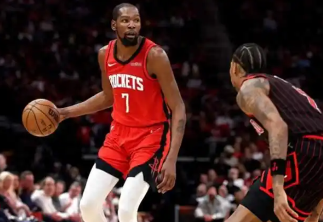 火箭最大的问题还是防守
范乔丹的报销，谢泼德上场时间的大幅增加，阿门进攻戏份增加