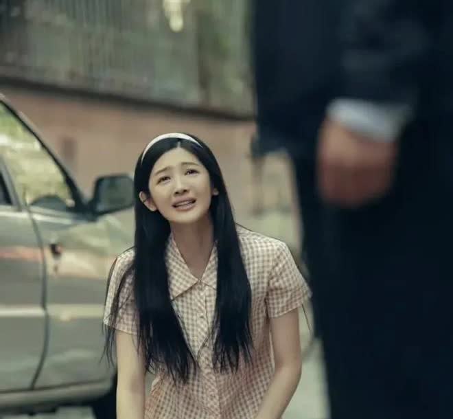 《扫毒风暴》三个女人的人生已经被毁。

刘青卢少骅妻子，卢少骅暴露，刘青成为