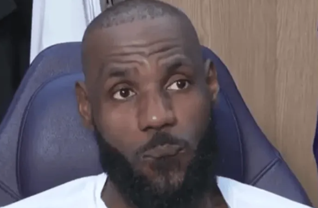 NBA常规赛赛后，湖人球员勒布朗-詹姆斯接受媒体采访，谈及自己的身体状况，詹姆斯