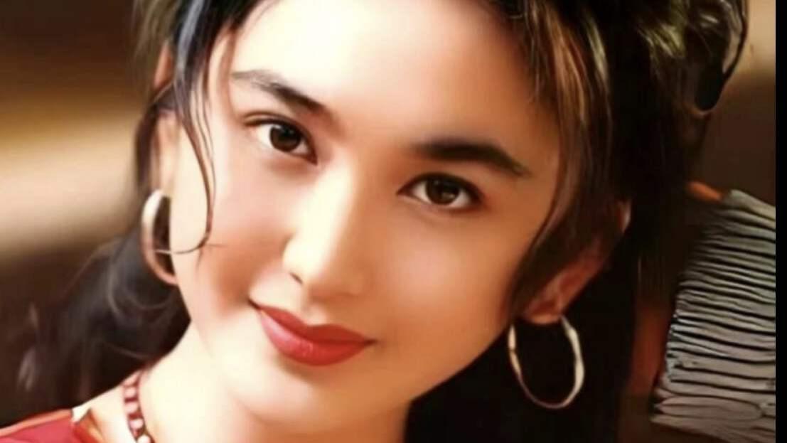 温碧霞与小其24岁男星谱写姐弟恋，对方直言：头昏脑胀、小鹿乱撞