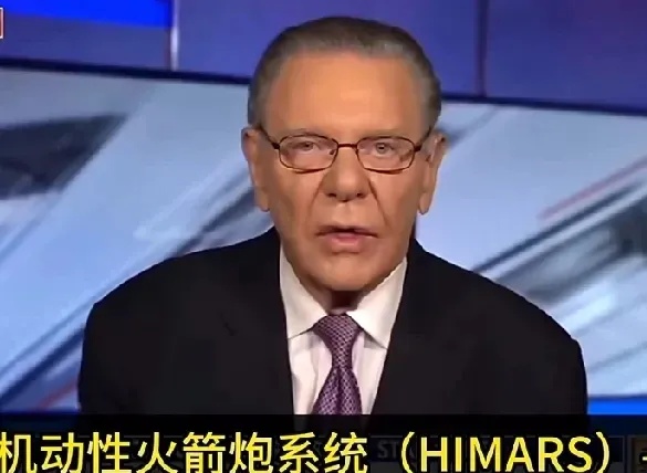 美国国防部发言人18日表示，大量武器正通过火车运往乌克兰，包括155毫米榴弹炮、