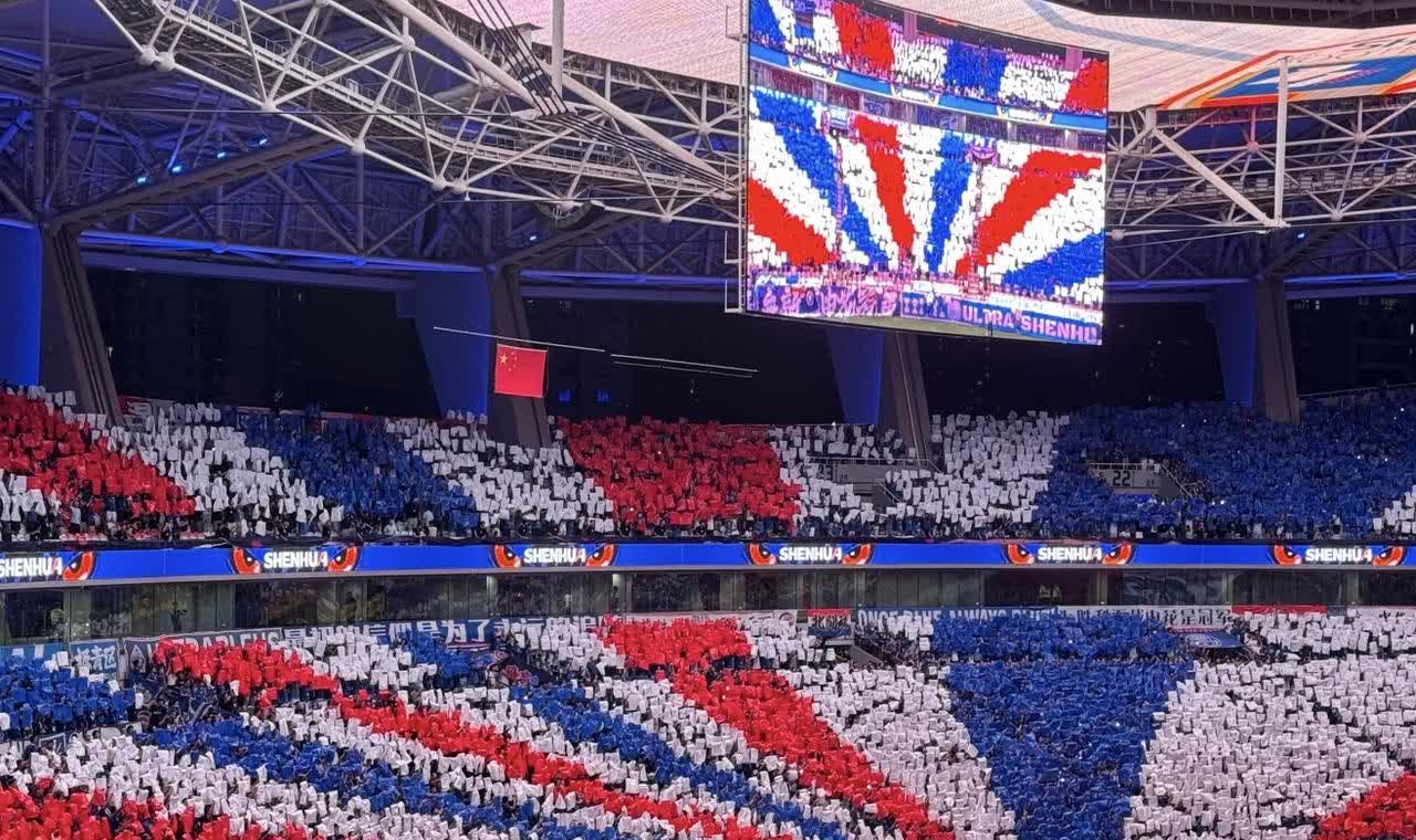 申花这个tifo ，先不说抄袭，这样一样合适吗？长点心吧，9月份是什么日子知道吗