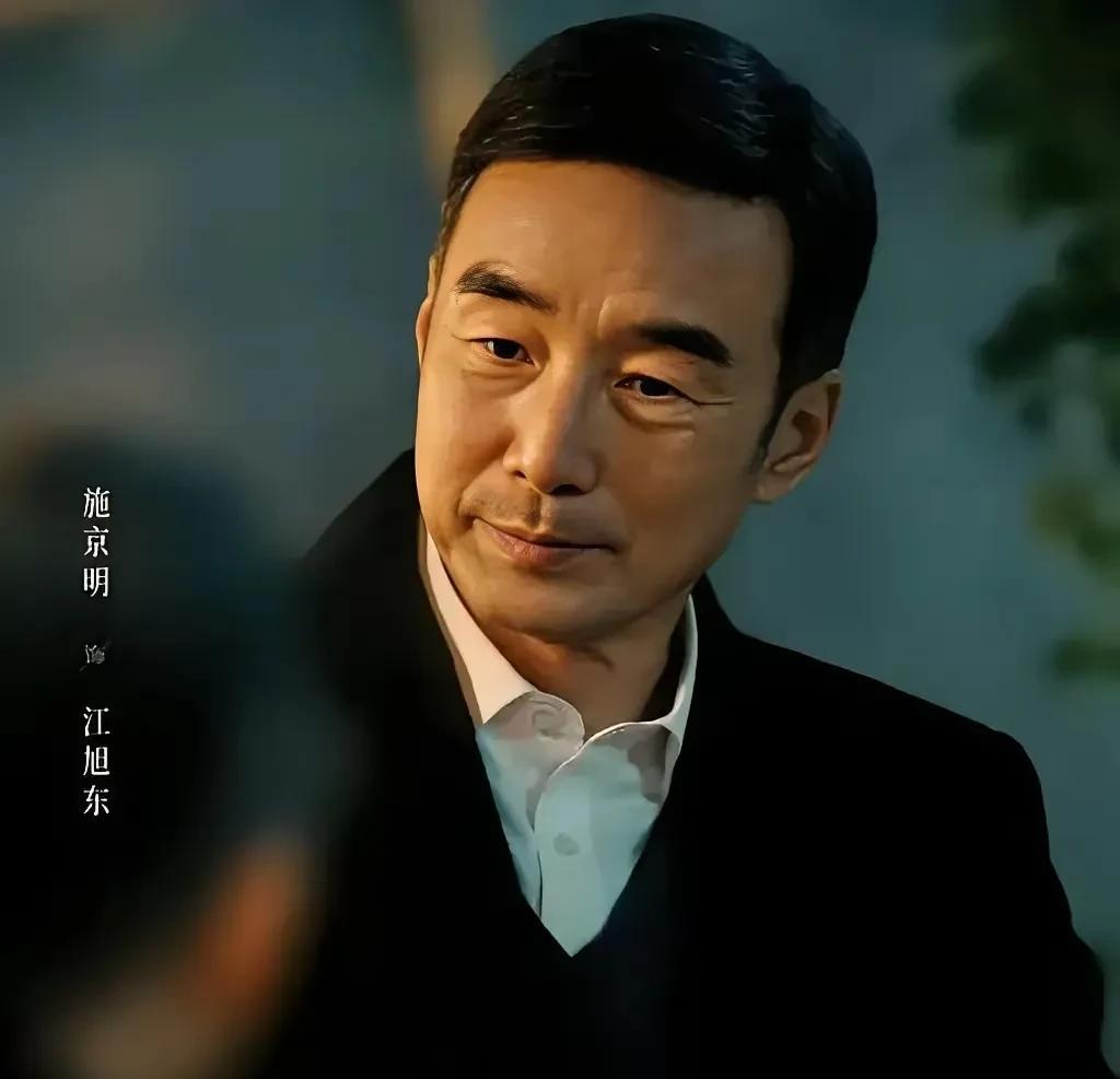 中央8套的电视剧《以法之名》已播到第十集，黑恶势力的大小保护伞渐渐浮出水面，首先