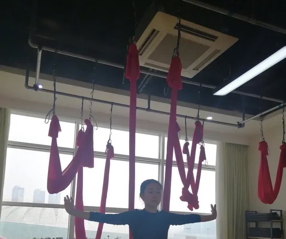陶昕然离婚真的让我没想到。

何建泽是天津人，他们之前好像一直生活在天津，和