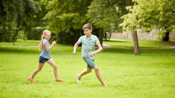 户外活动：幼儿成长的“天然补药”