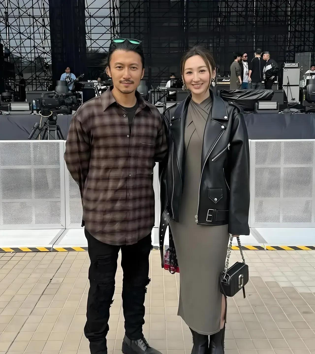吓死我了，没刮胡子的谢霆锋也辣麽帅，难怪张柏芝和王菲对他一片倾心，画面中的谢霆锋