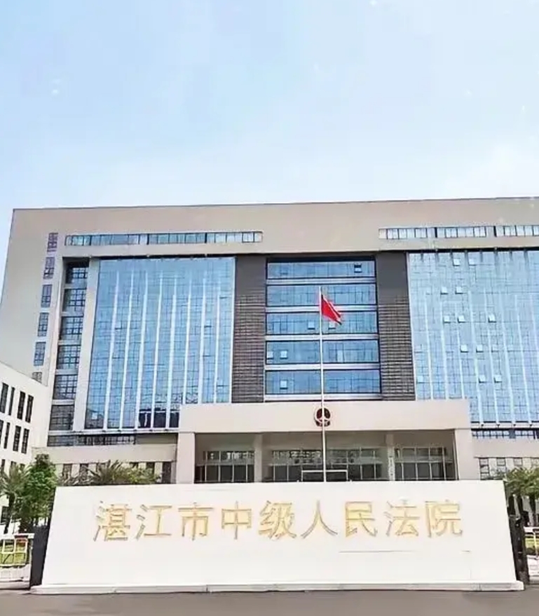 叶德志的家人现在估计肠子都悔青了。

他们可能从未想过，那个被鉴定为精神分裂症的