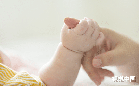 嫂子娇惯的皮孩子炸毁豪车后，我们全家拍手叫好