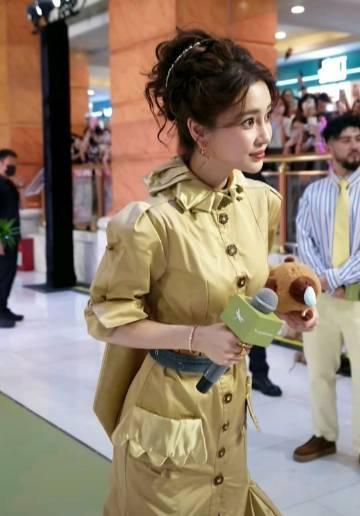 angelababy、鞠婧祎、娜扎直播状态都很好， 都好美啊~大家状态一如既往地