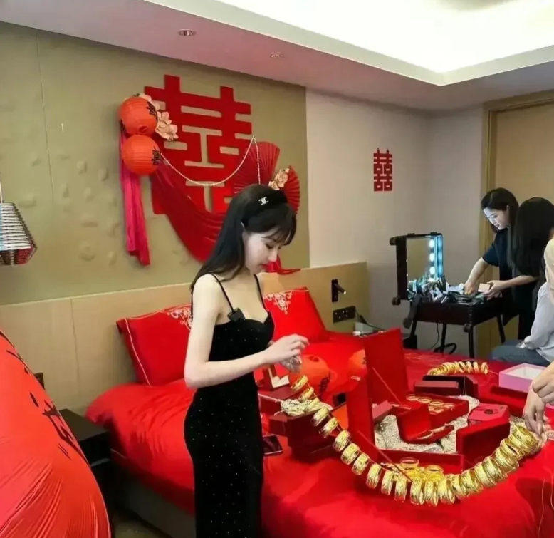 一看就知道，这是有钱人家的婚礼。