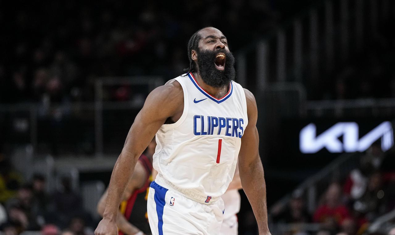 还是算了吧，别闹了，冠军还是需要有点运气，看看哈登离开火箭后的命运就知道，他是真