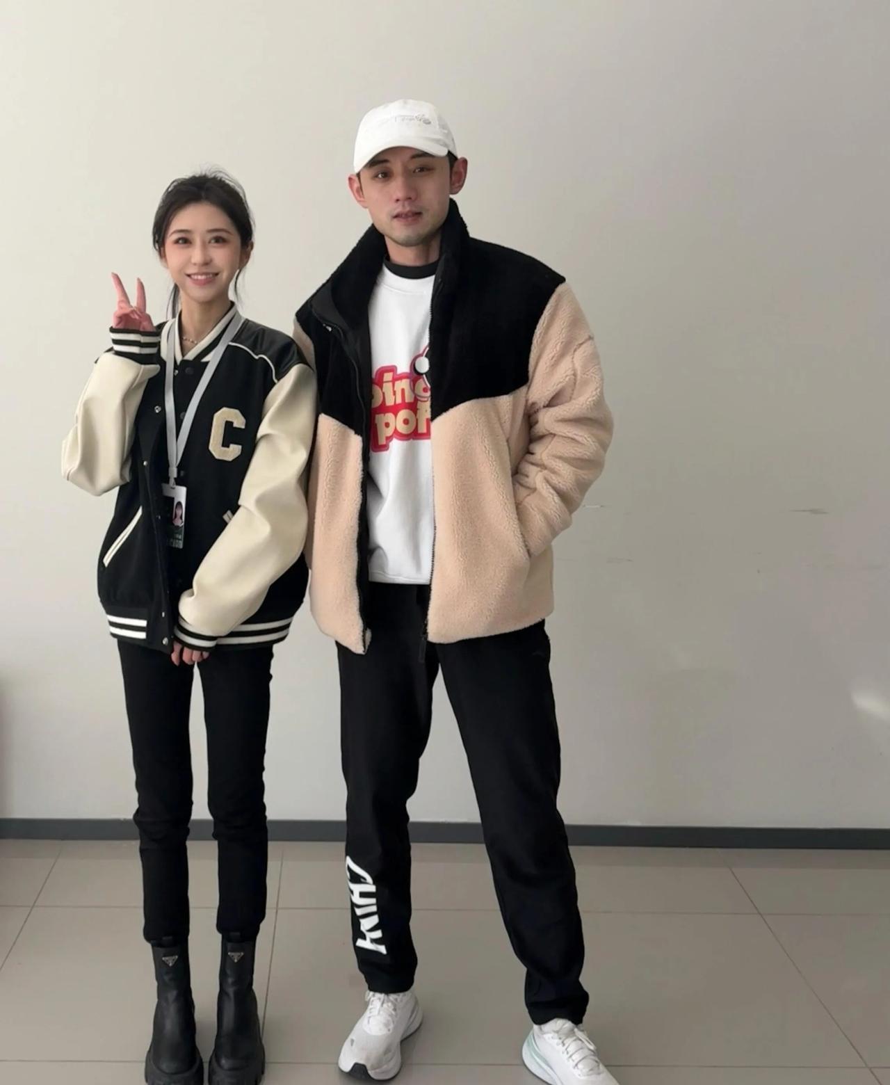 恭喜张继科乒乓球培训基地开业！你一定要加油啊，把之前不好的名声一扫而去，重新开始