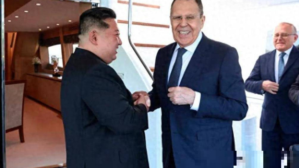 美军F-16V抵韩48公里外施压朝鲜！中国划红线：若战火燃起必出手