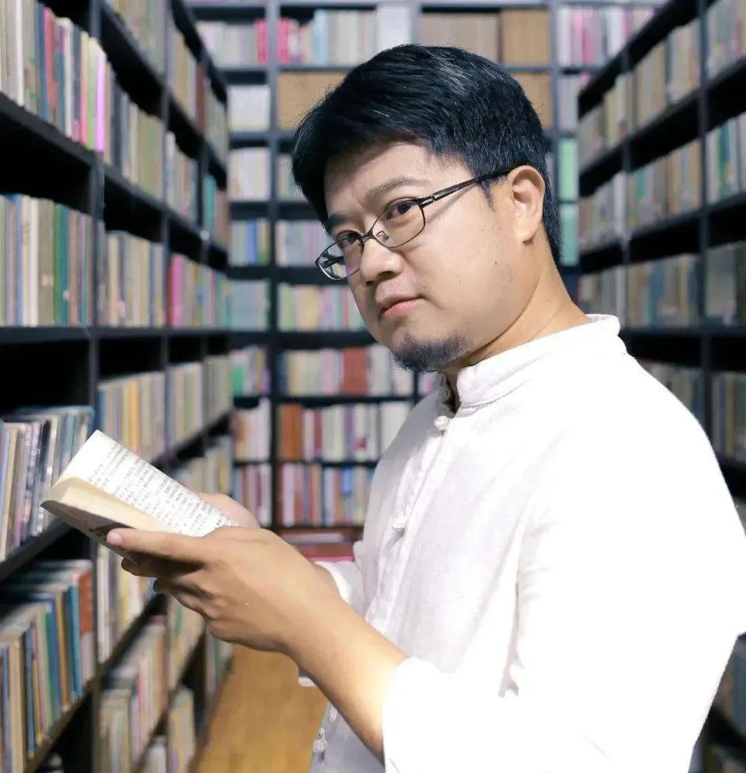 大鹏导演现在应当是很难过的，作为一个导演选角色出了好多问题，他确实要反思的，本来