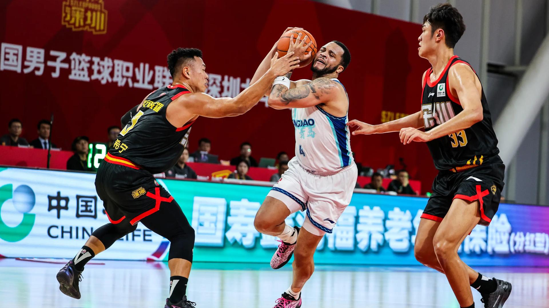 新赛季深圳对青岛遗憾输球